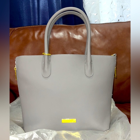 JOY & IMAN Fashionably Functional Leather Pop Tote (BRAND NEW) - Picture 1 of 15